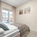 Wieniawskiego With Balcony Stacja Estate By Renters Apartment