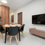 Wieniawskiego With Balcony Stacja Estate By Renters *