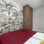 아파트 Wieniawskiego With Balcony Stacja Estate By Renters
