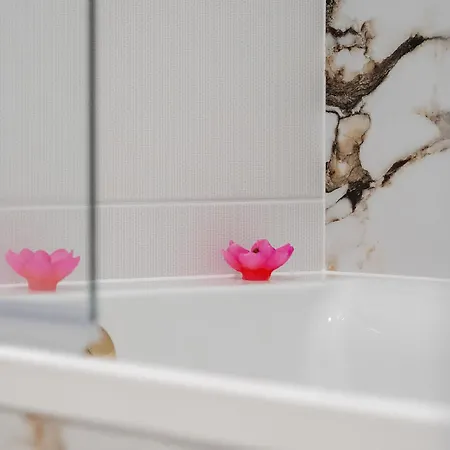 Apartment Wieniawskiego With Balcony Stacja Estate By Renters Lodz