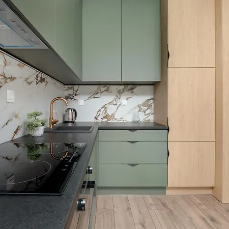 Wieniawskiego With Balcony Stacja Estate By Renters *