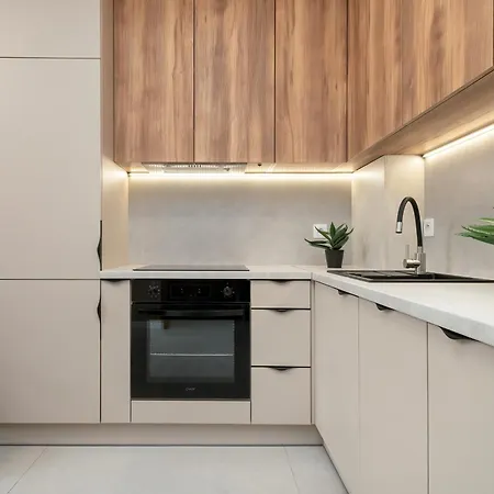 Wieniawskiego With Balcony Stacja Estate By Renters * Lodz