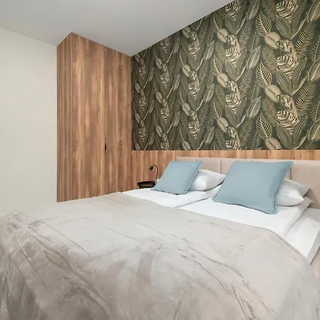 Wieniawskiego With Balcony Stacja Estate By Renters * Lodz