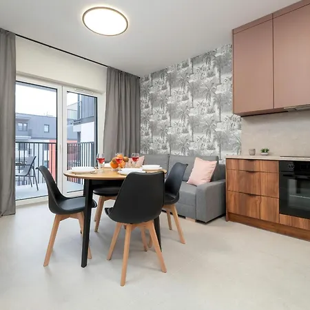 Wieniawskiego With Balcony Stacja Estate By Renters Apartment *