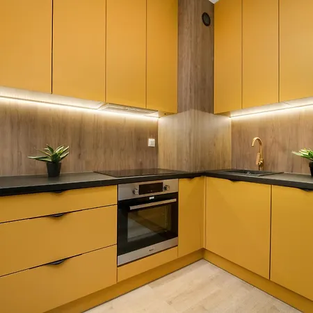 Wieniawskiego With Balcony Stacja Estate By Renters * 우치