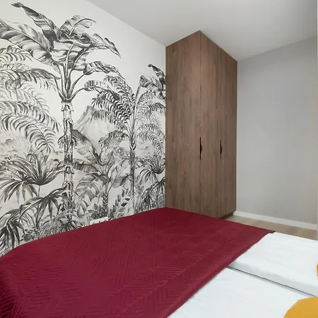 Apartment Wieniawskiego With Balcony Stacja Estate By Renters