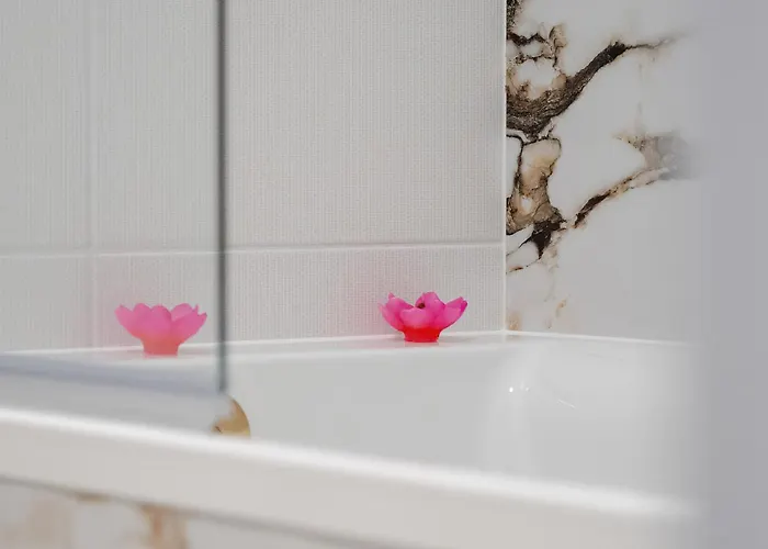 Апартаменти Wieniawskiego With Balcony Stacja Estate By Renters Лодзь