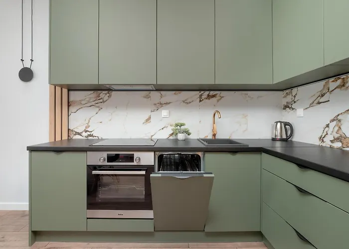 Апартаменти Wieniawskiego With Balcony Stacja Estate By Renters Лодзь