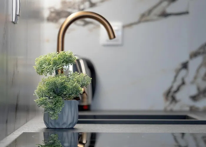 Апартаменти Wieniawskiego With Balcony Stacja Estate By Renters Лодзь