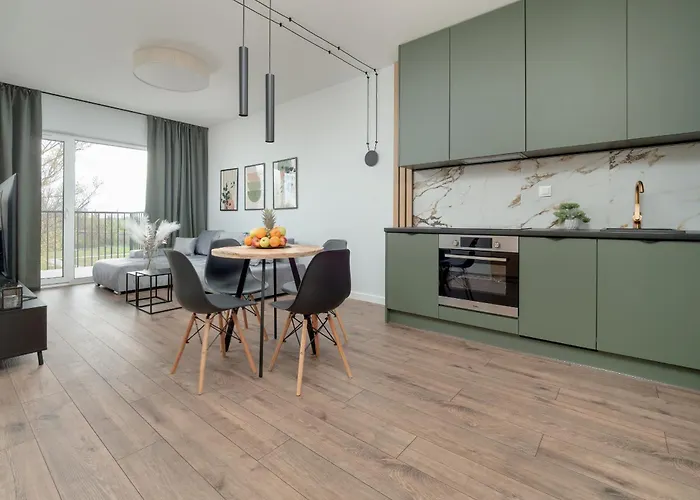 Wieniawskiego With Balcony Stacja Estate By Renters Апартаменти *