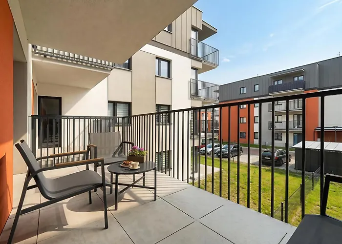 Wieniawskiego With Balcony Stacja Estate By Renters *