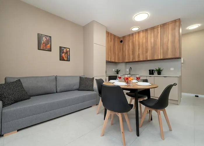 Lejlighed Wieniawskiego With Balcony Stacja Estate By Renters