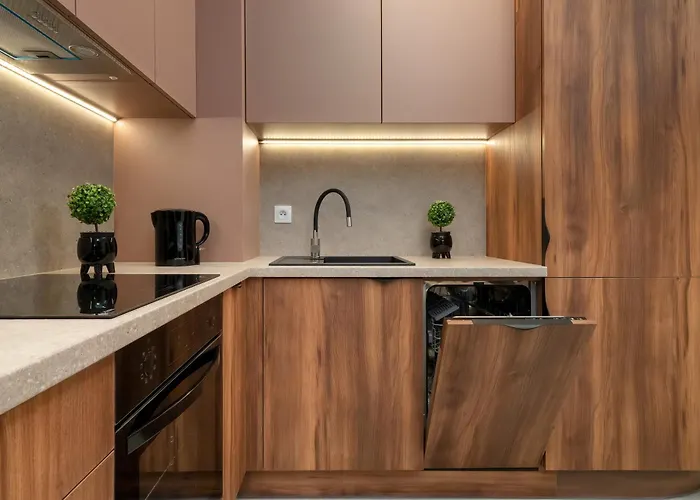 Wieniawskiego With Balcony Stacja Estate By Renters Апартаменти