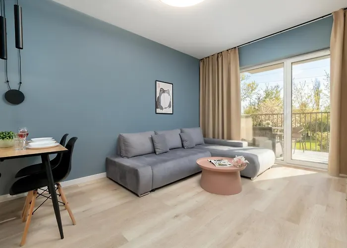 Wieniawskiego With Balcony Stacja Estate By Renters * Лодзь